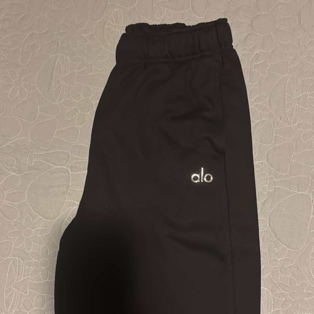 ALO Accolade Straight Leg Sweatpant